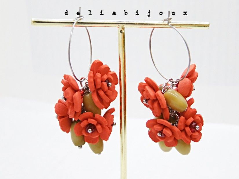 Cercei handmade cu flori rosii (cod1401)