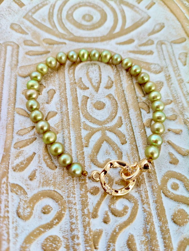 Bratara perle de cultura verde kaki