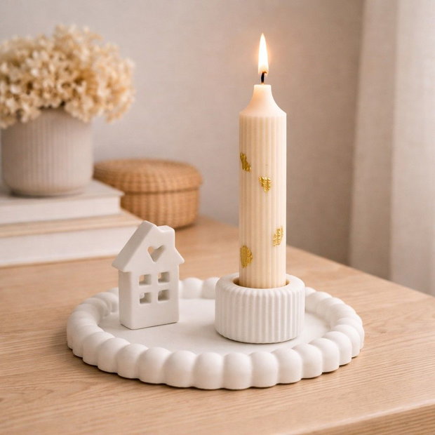 Set Cadou Decorativ Hygge Nordic Home cu Lumânare din Ceară Naturală de Soia, Tavă Ceramică Multifuncțională, Sfeșnic și Căsuță Decorativă