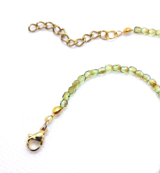 Colier elegant cu cristale de Cehia