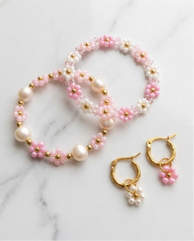 Rezervat Set Brățări și cercei - Pink Flowers & Pearls