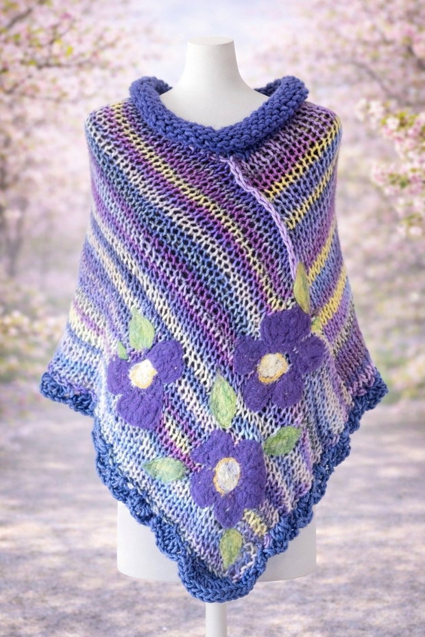 Poncho cu flori impaslite