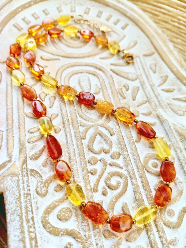 Colier CHOKER chihlimbar galben maroniu