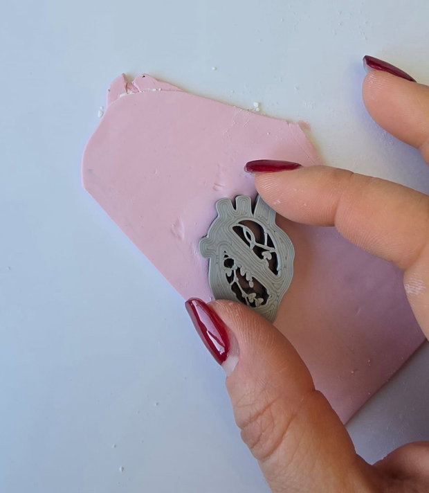 Decupator inimă anatomică cu plante | Cutter polymer clay | Unealtă pentru bijuterii handmade