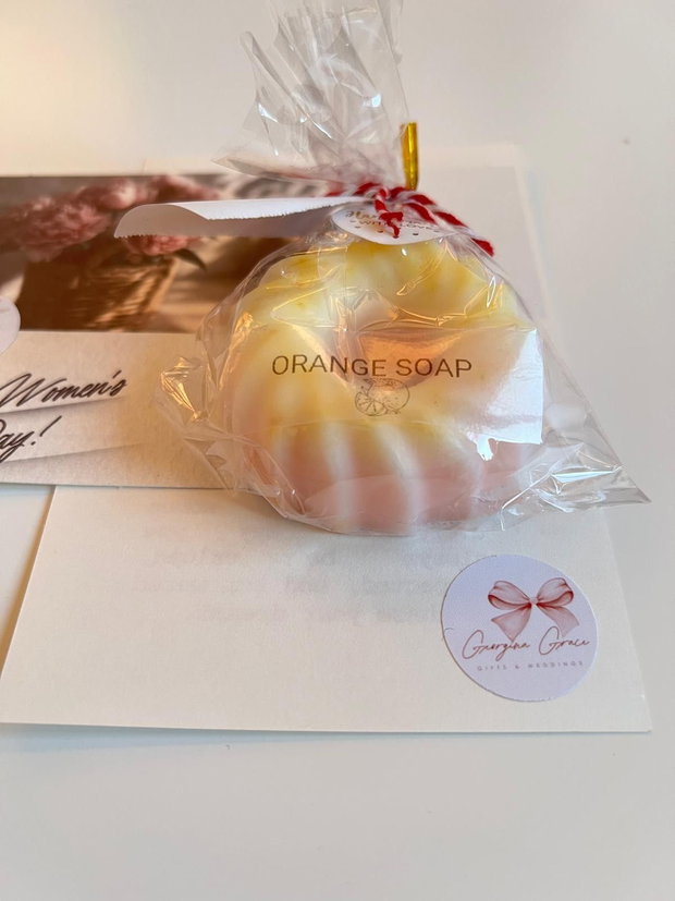 Săpun handmade orange soap, prospețime citrice în formă delicată, cadou 8 martie
