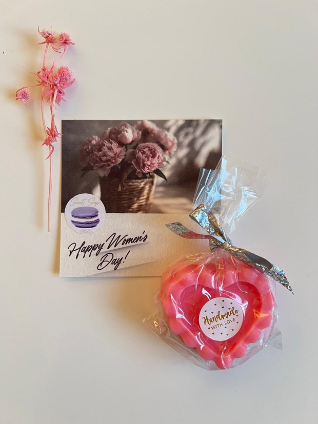 Săpun handmade inimă - cadou romantic cu parfum dulce