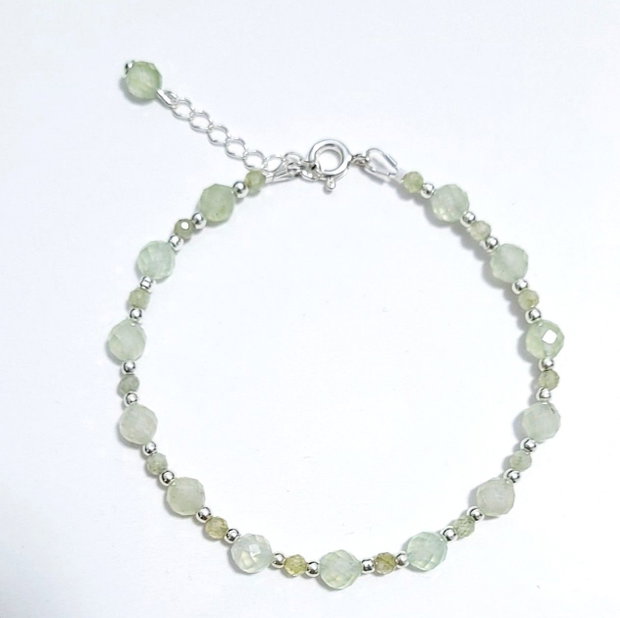 Bratara argint 925 cu prehnit, granat verde si hematit