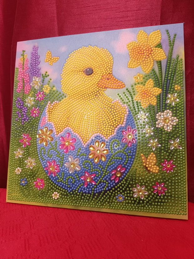 Mozaic cu diamante Puișor de Paști în ou decorat (25 x 25 cm)