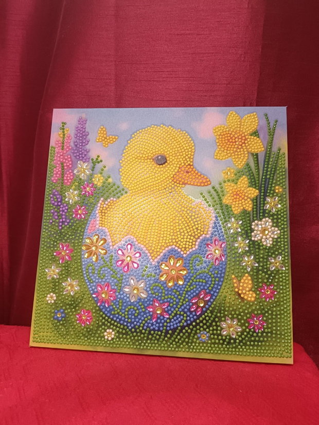 Mozaic cu diamante Puișor de Paști în ou decorat (25 x 25 cm)