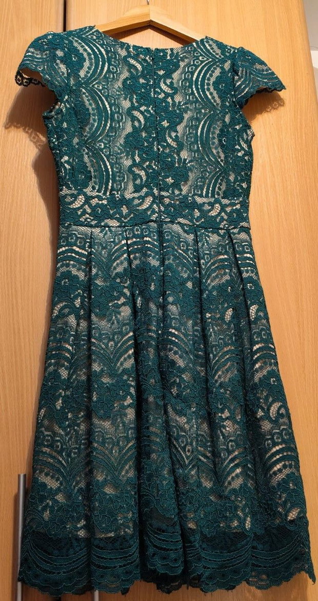 Rochie elegantă din dantelă verde smarald