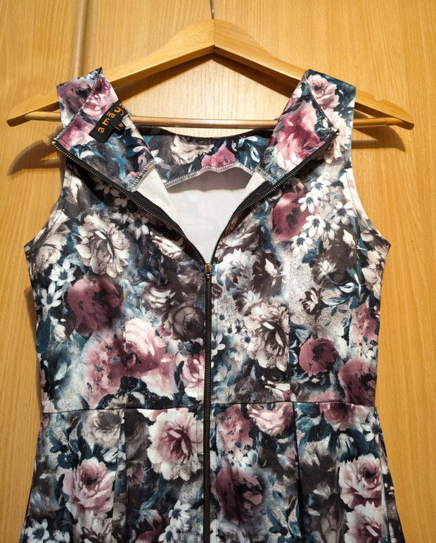 Rochie elegantă cu imprimeu floral