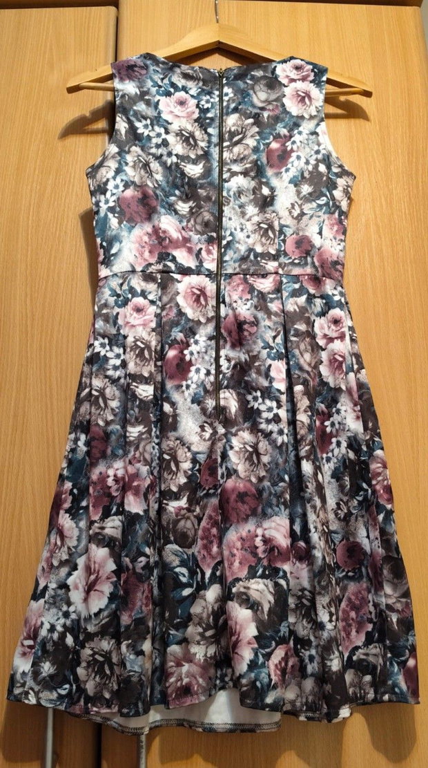Rochie elegantă cu imprimeu floral