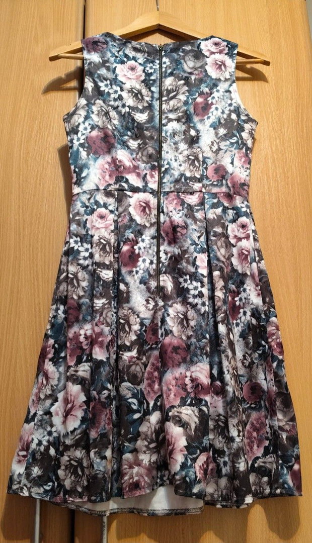 Rochie elegantă cu imprimeu floral
