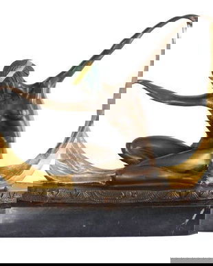 Isis-statueta din bronz cu un soclu din marmura