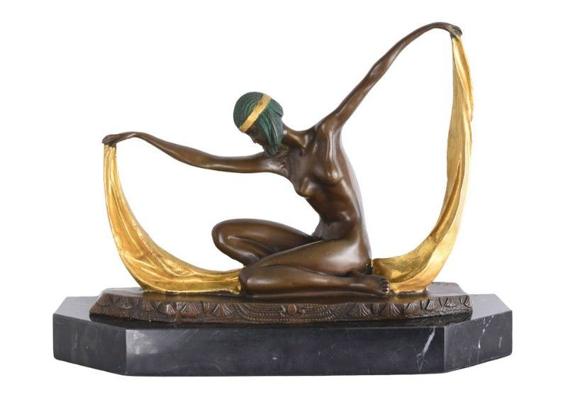 Isis-statueta din bronz cu un soclu din marmura