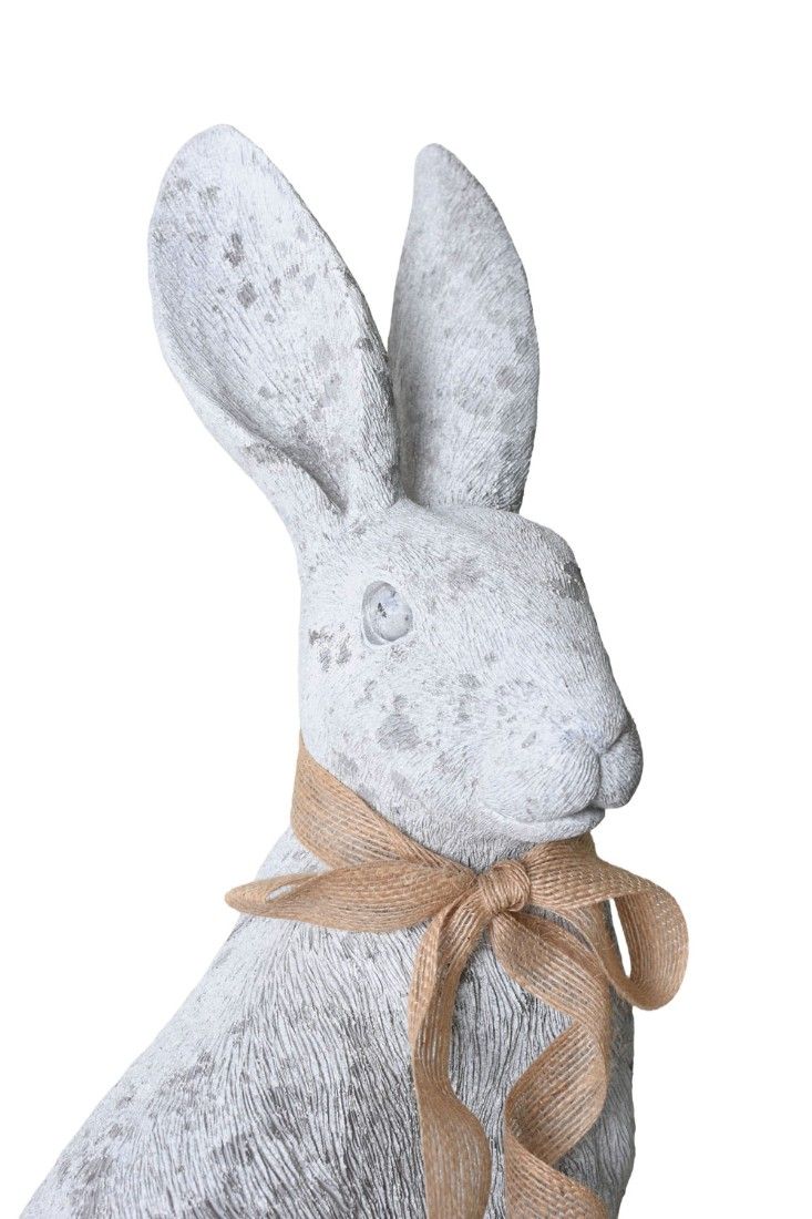 Iepuras-figurina din rasini speciale