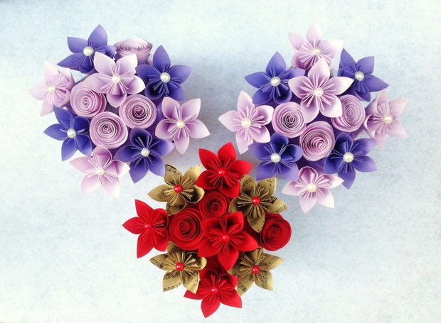 Aranjament cu flori origami