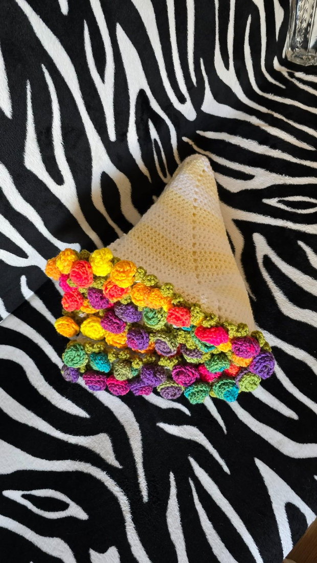 Păturica buchet de trandafiri colorați