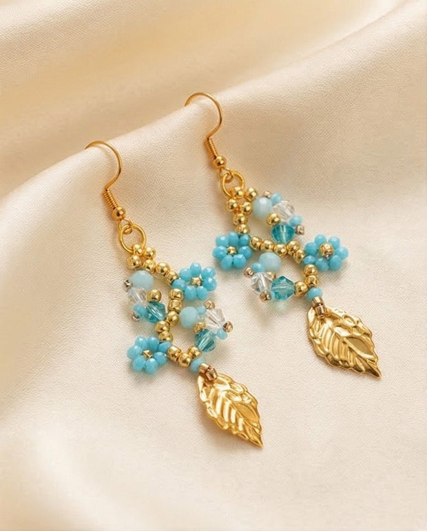 Rezervat Cercei - Blue Little Flowers