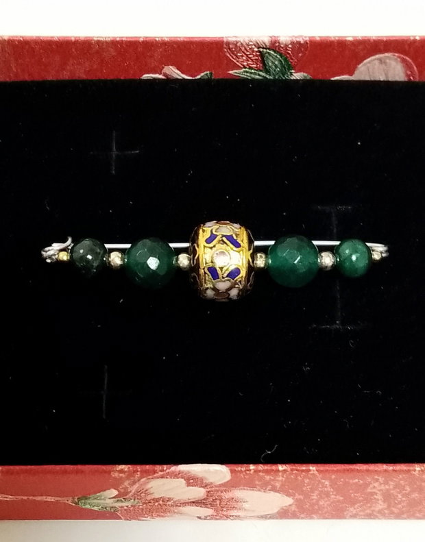 Broșă cloisonne aurita, agate verzi și malachit