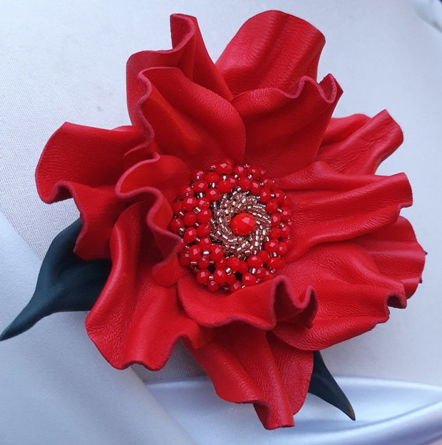 Floare din piele