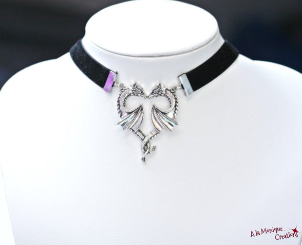 Choker cu dragoni si catifea neagra