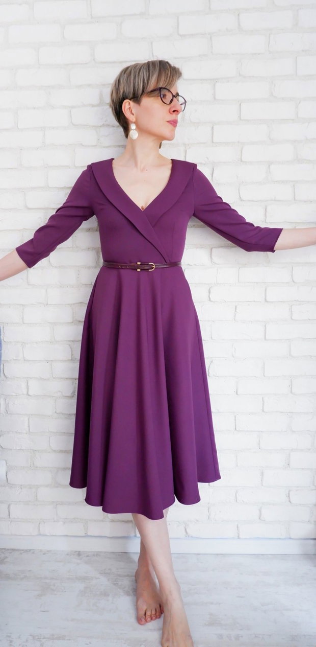 Rochie Clos Midi cu Guler Intors