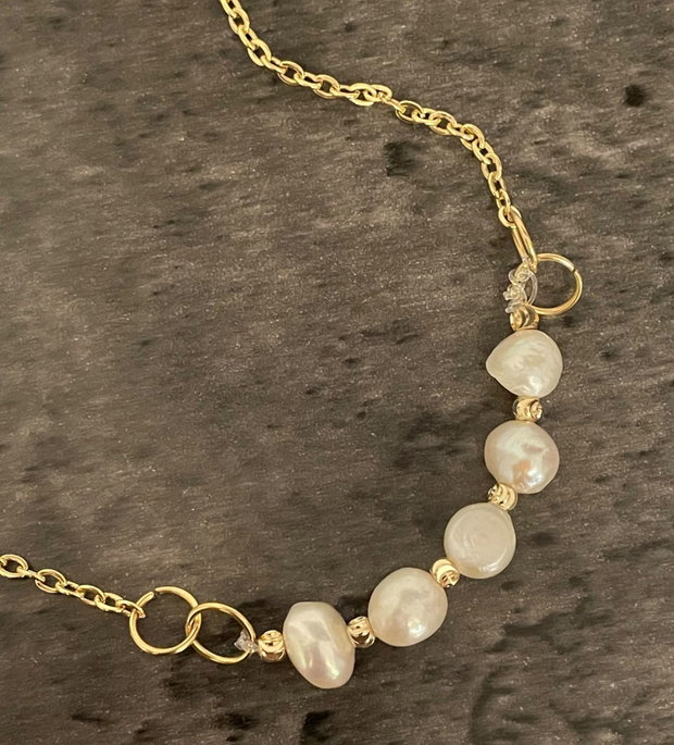 Colier White Pearls