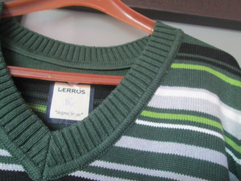 pulover  cu dungi Lerros 44/L