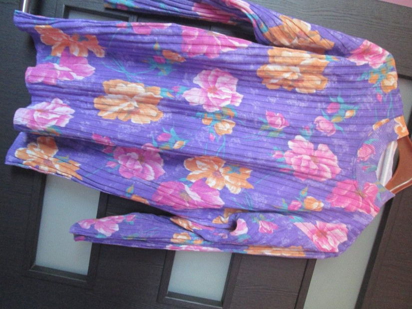 bluza deosebita dame  40/42/M