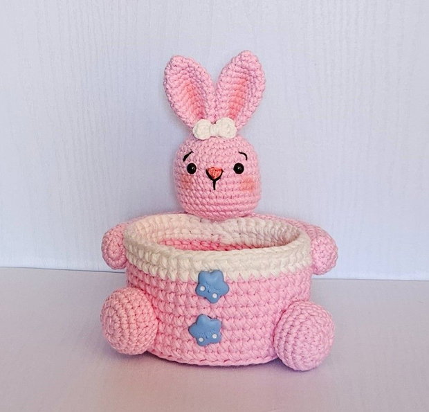 Cosulet Iepuras Handmade crosetat Amigurumi