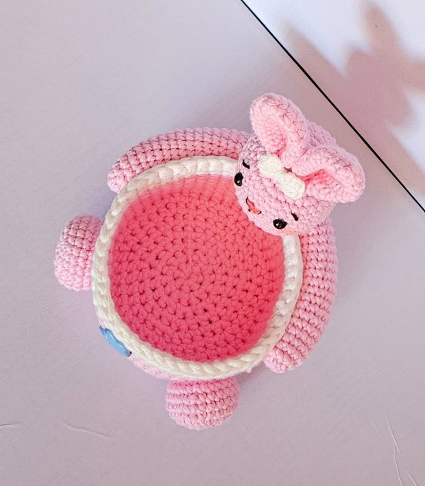 Cosulet Iepuras Handmade crosetat Amigurumi