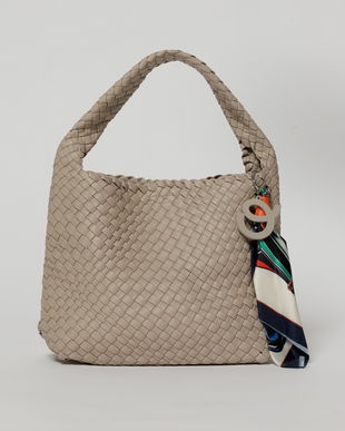 Geanta taupe din piele ecologica impletita accesorizata cu esarfa