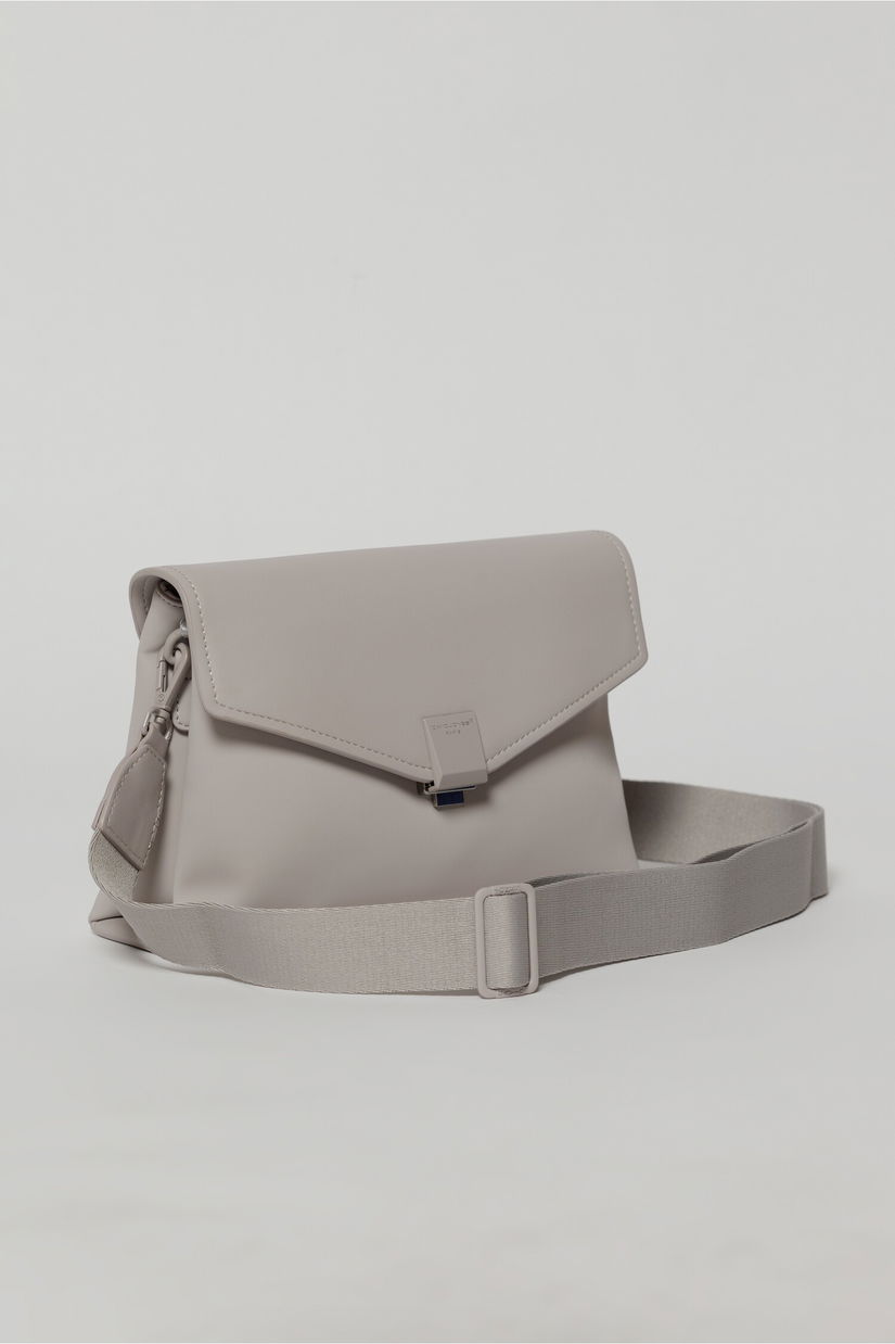 Geanta lila tip plic cu design elegant si inchidere cu clapeta