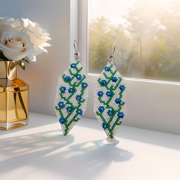 Cercei handmade cu flori Nu-mă-uita broderie 3D din mărgele Miyuki Delica
