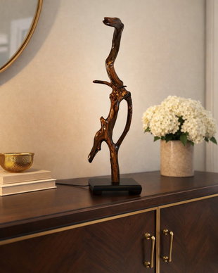 Lampă sculpturală din lemn vechi
