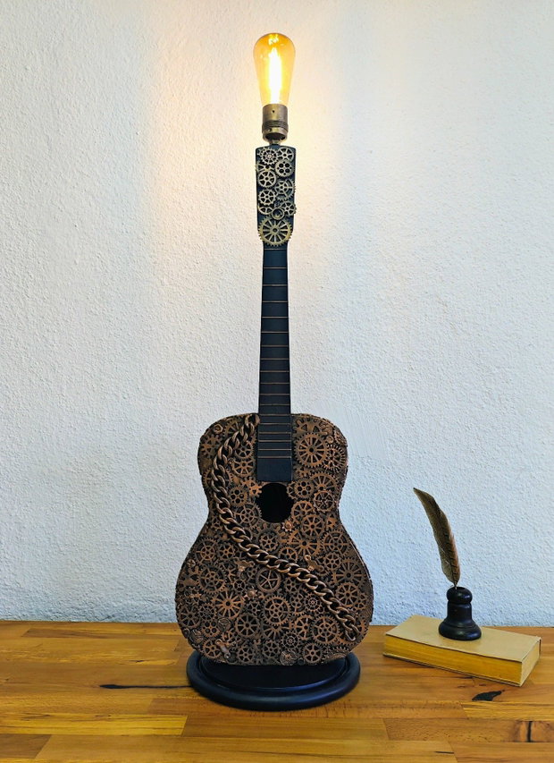 Lampă/veioză -Chitară Steampunk