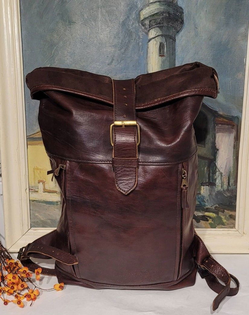 Rucsac unisex din puele