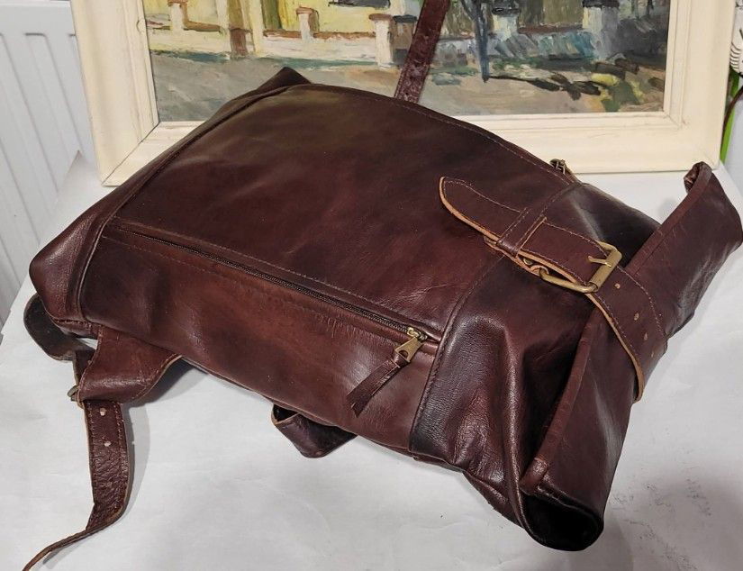 Rucsac unisex din puele