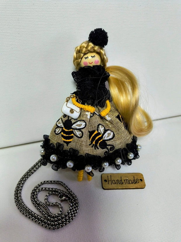 Păpușă pandativ