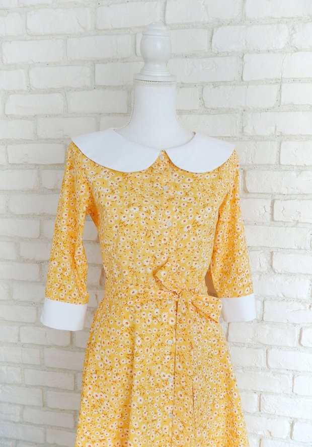 Rochie Camasa Galbena cu Margarete si Guler Mare Rotund