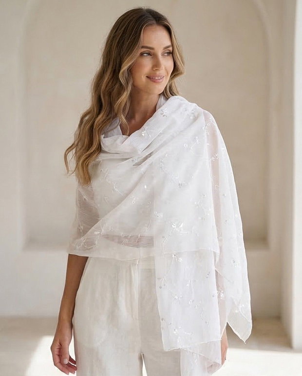 Eșarfă albă cu broderie -  BIANCA