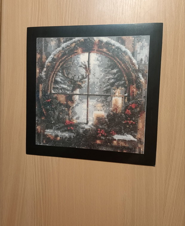 Mozaic cu diamante Eleganța iernii în ramă magnetică