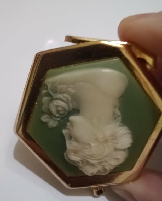 Vintage Royal Elsa - Green - Camee