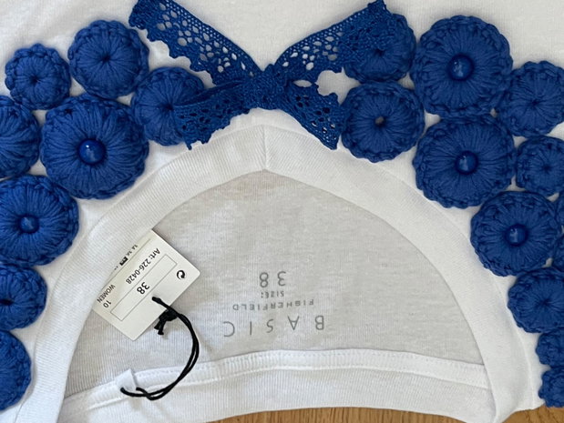 Tricou cu aplicație handmade din bumbac