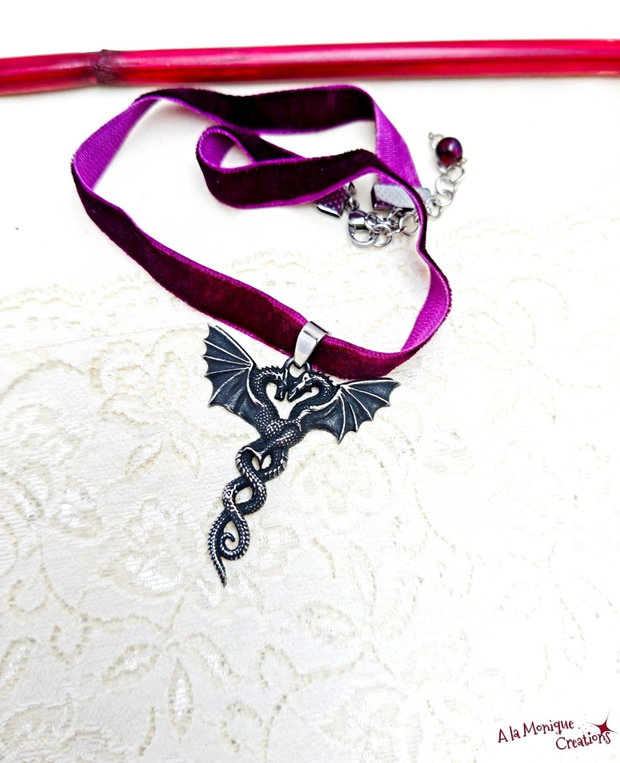 Choker cu dragoni si catifea violet