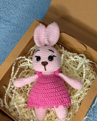 Iepuraș croșetat handmade  roz delicat, 17 cm