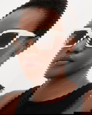 VOGUE ochelari de soare