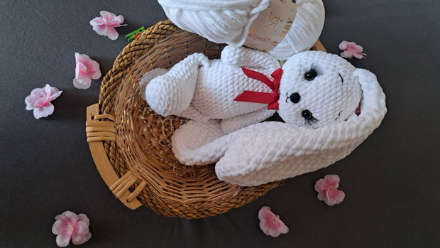 Iepuraș croșetat handmade jucărie din pluș