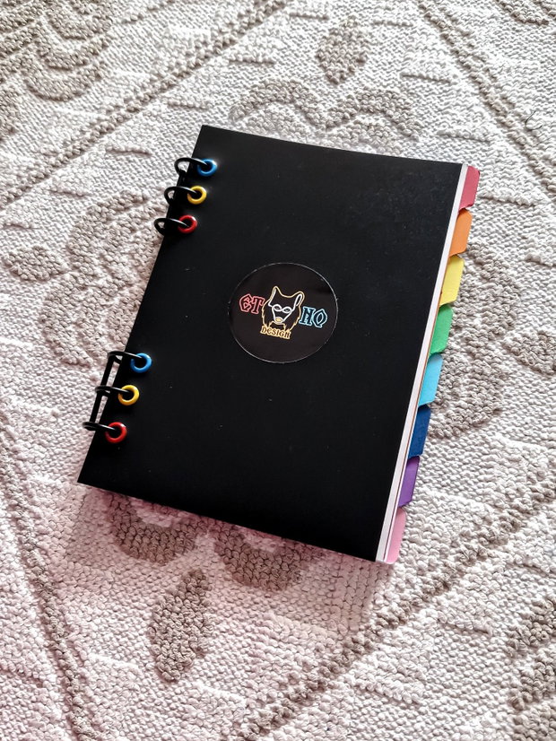 CAIET MECANIC A5 cu Refill Rezerve Foi - Basic Negru Detalii Metalice Colorate si Separatoare (Planner, Organizator)